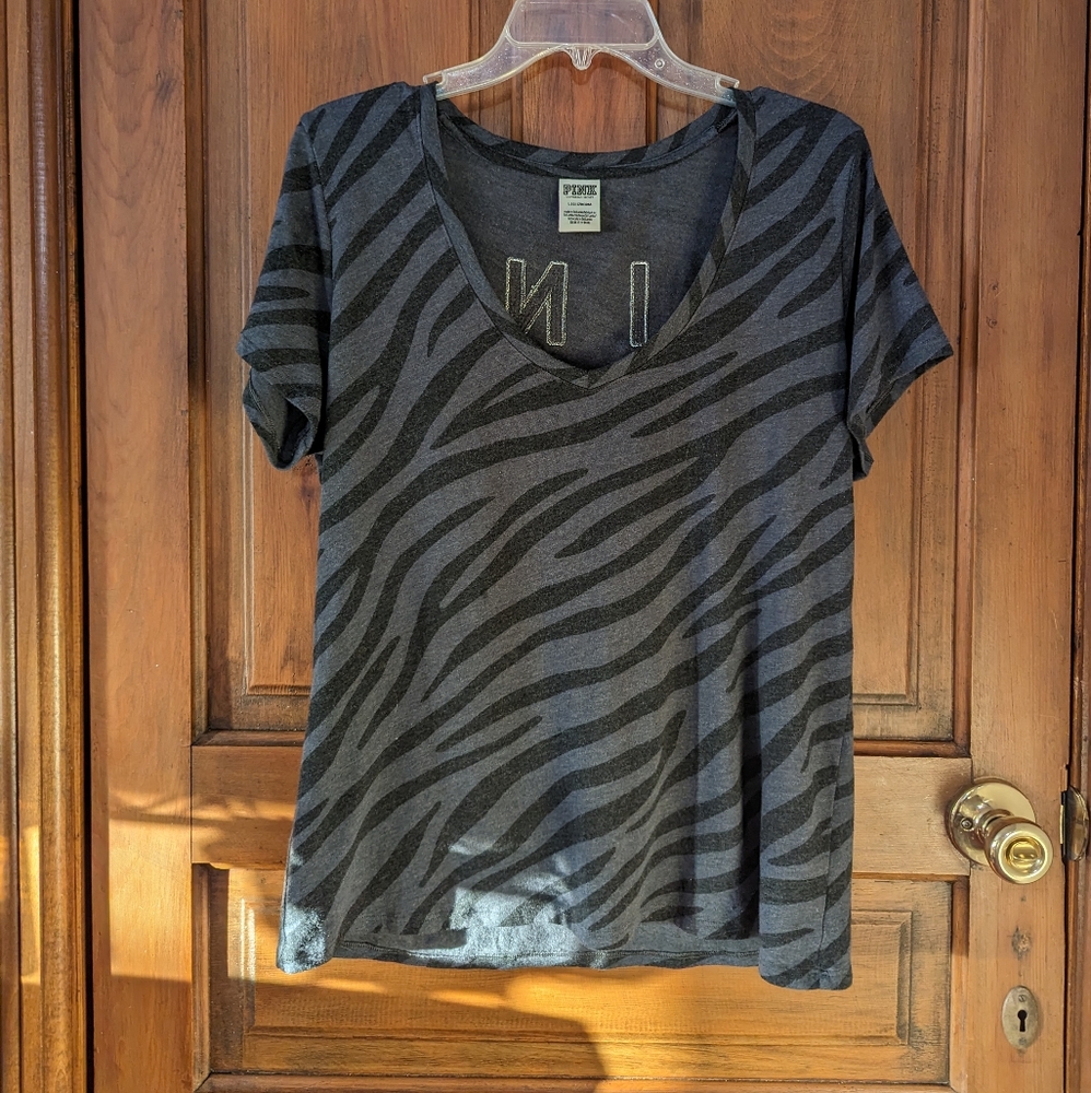 VS PINK Zebra Silver Bling Sequin V Neck Top. - Picture 3 of 6